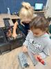 Premier jour d'informatique enfants et un ordinateur est en panne ! les enfants ont récupéré les composants utilisables et on tout assemblé dans un autre ordinateur