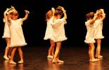Baby danse au gala de danse classique le 1er juin 2025